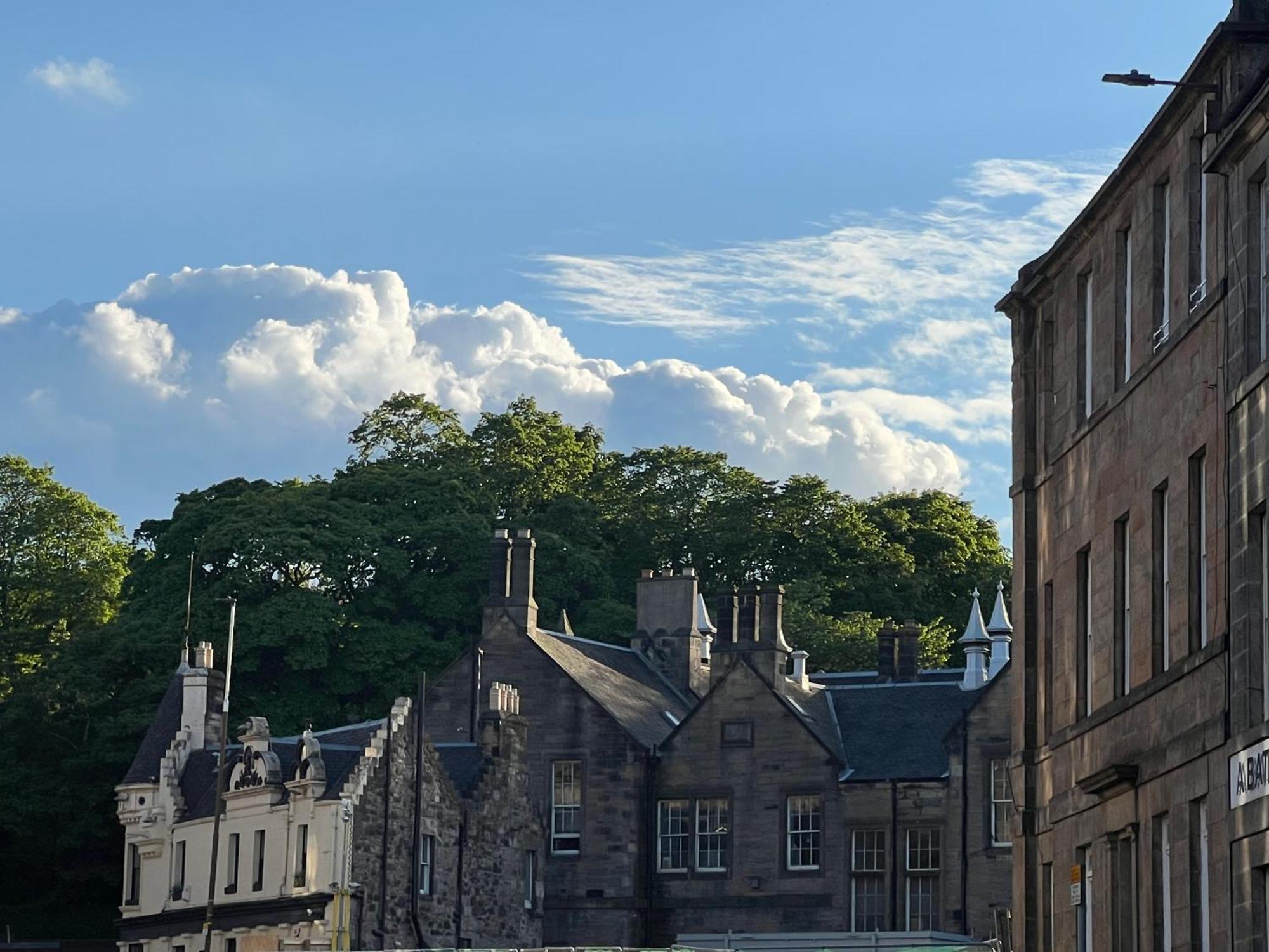 Central Apartment With Parking, Original Art And Antiques EDI Exterior foto