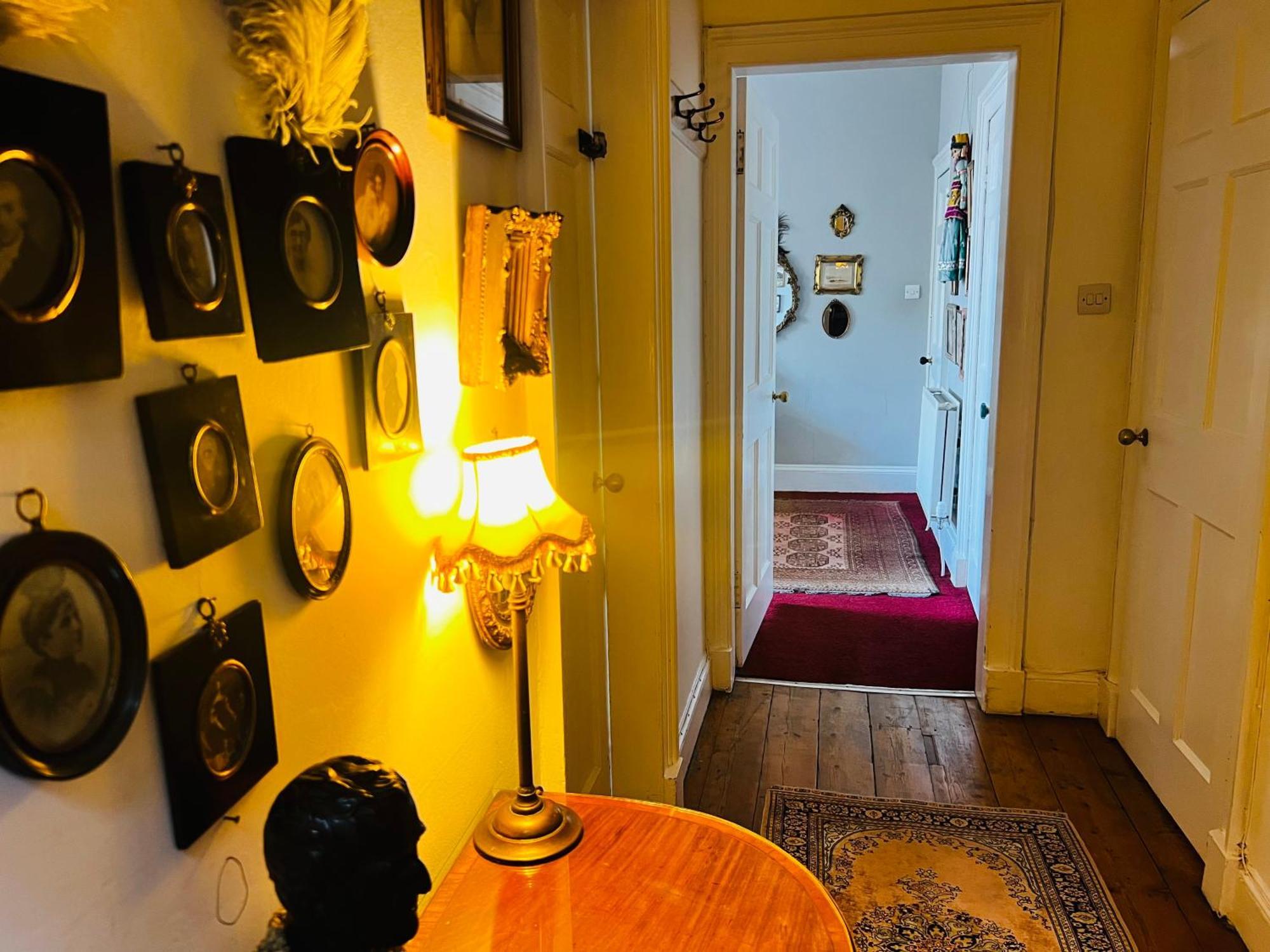 Central Apartment With Parking, Original Art And Antiques EDI Exterior foto