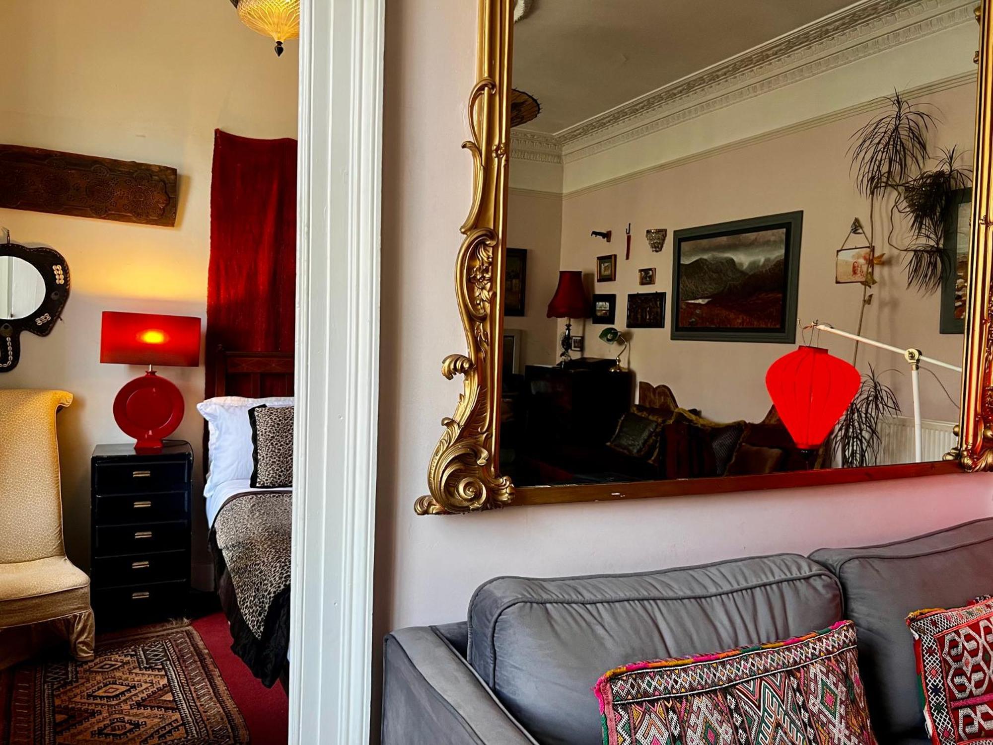 Central Apartment With Parking, Original Art And Antiques EDI Exterior foto